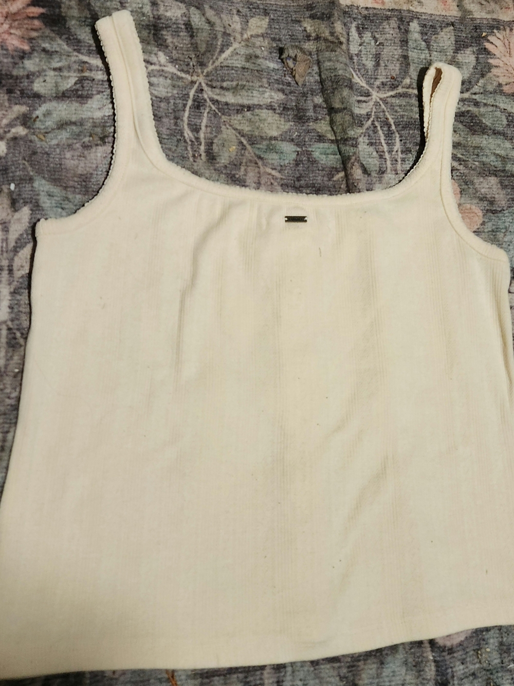 O'Neill Cream Ribbed Button-Front Crop Tank - Picture 2 of 3